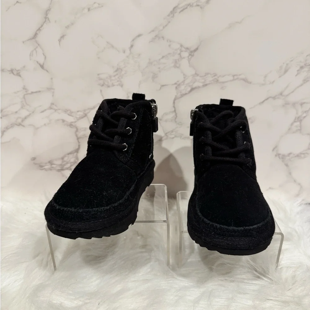 Black Neumel UGGS